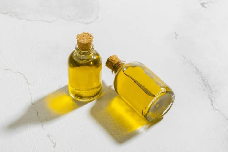 Read more about the article L’huile de chanvre ou l’huile MCT ?