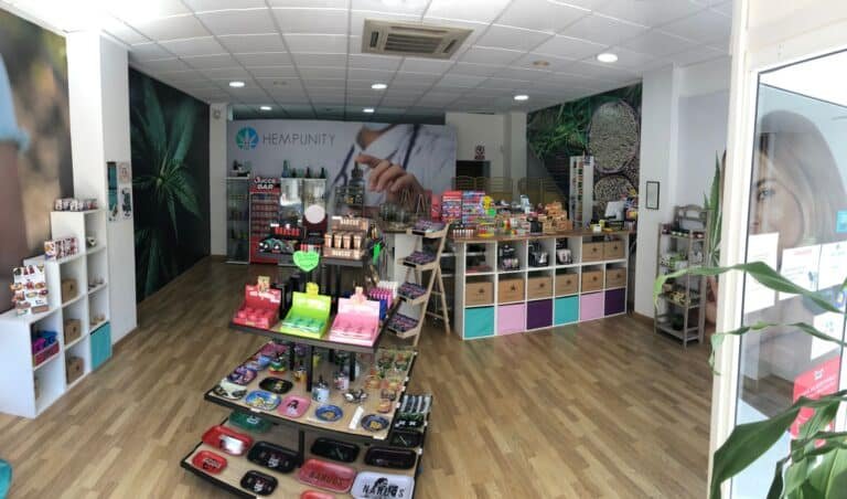 Lee más sobre el artículo CBD Santa Pola: Prolific Buds, Tu Rincón de CBD en Alicante